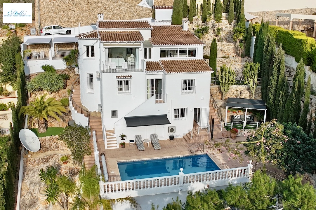 Villa in Moraira(Arnella) zu verkaufen, Wohnfläche 248 m², Klimaanlage, Grundstück 958 m², 5 Schlafzimmer, 3 Badezimmer, Pool, ref.: CA-H-1854-AMB-35