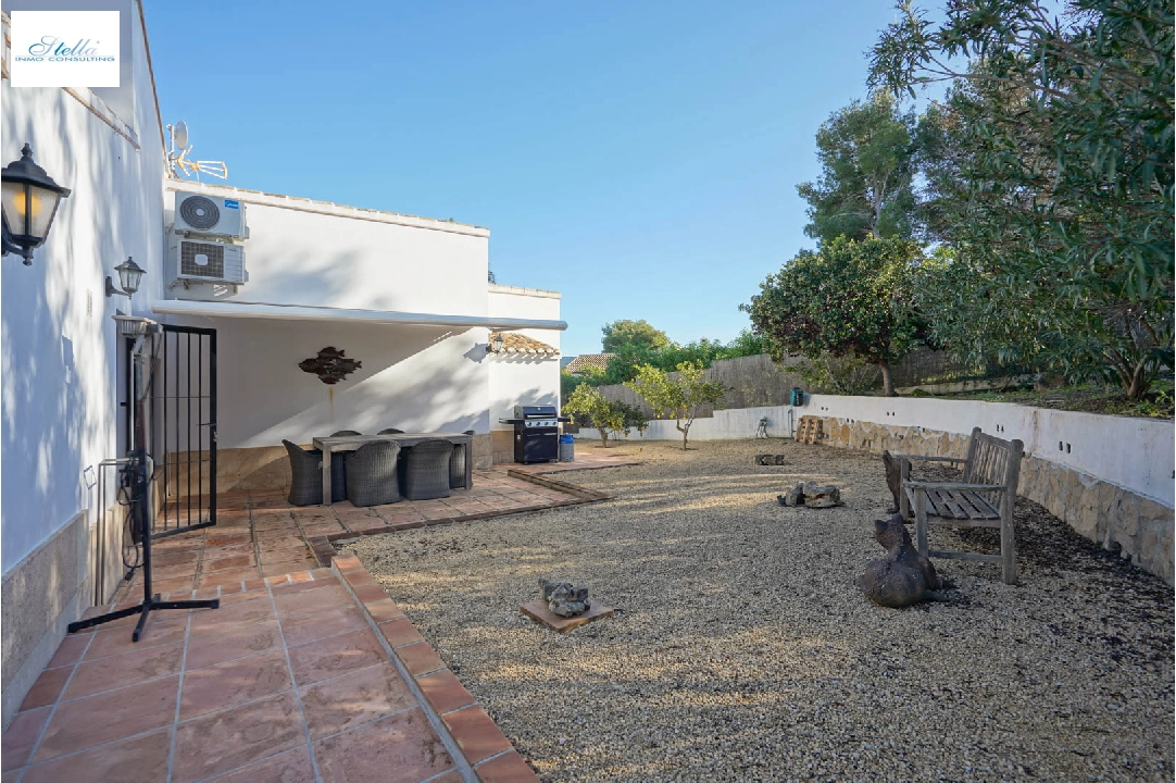 Villa in Javea zu verkaufen, Wohnfläche 300 m², Baujahr 1983, Klimaanlage, Grundstück 2190 m², 3 Schlafzimmer, 3 Badezimmer, Pool, ref.: BP-C4XY4465JAV-46