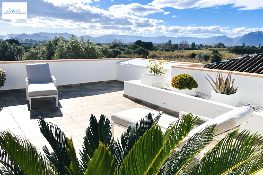 Penthouse Apartment in Denia(Las Marinas) zu verkaufen, Wohnfläche 168 m², Baujahr 98, Zustand neuwertig, + Fussbodenheizung, Klimaanlage, 4 Schlafzimmer, 3 Badezimmer, Pool, ref.: AS-0325-12