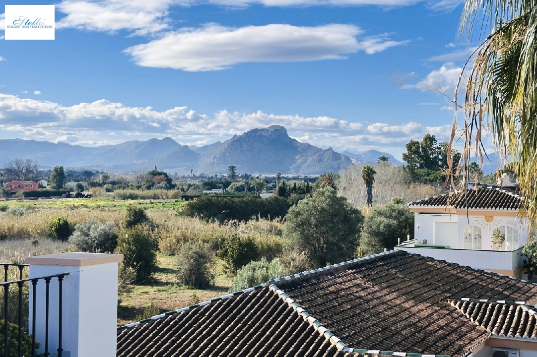 Penthouse Apartment in Denia(Las Marinas) zu verkaufen, Wohnfläche 168 m², Baujahr 98, Zustand neuwertig, + Fussbodenheizung, Klimaanlage, 4 Schlafzimmer, 3 Badezimmer, Pool, ref.: AS-0325-44