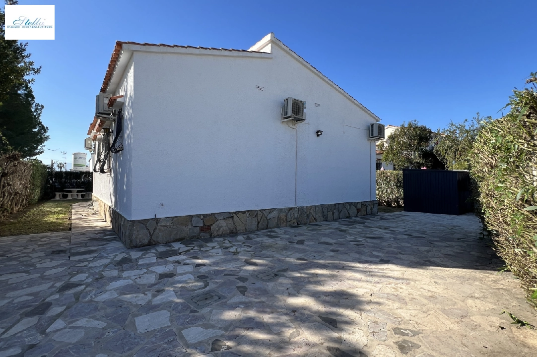 Villa in Els Poblets(Barranquets) zu verkaufen, Wohnfläche 120 m², Baujahr 1990, Klimaanlage, Grundstück 427 m², 3 Schlafzimmer, 2 Badezimmer, Pool, ref.: JS-0325-13