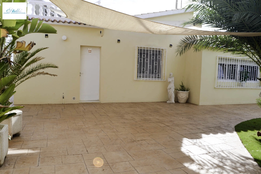 Villa in Denia zu verkaufen, Wohnfläche 121 m², Klimaanlage, Grundstück 623 m², 4 Schlafzimmer, 2 Badezimmer, Pool, ref.: CO-C25935-44