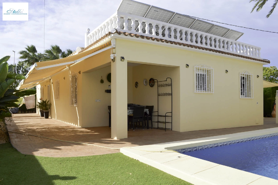 Villa in Denia zu verkaufen, Wohnfläche 121 m², Klimaanlage, Grundstück 623 m², 4 Schlafzimmer, 2 Badezimmer, Pool, ref.: CO-C25935-8