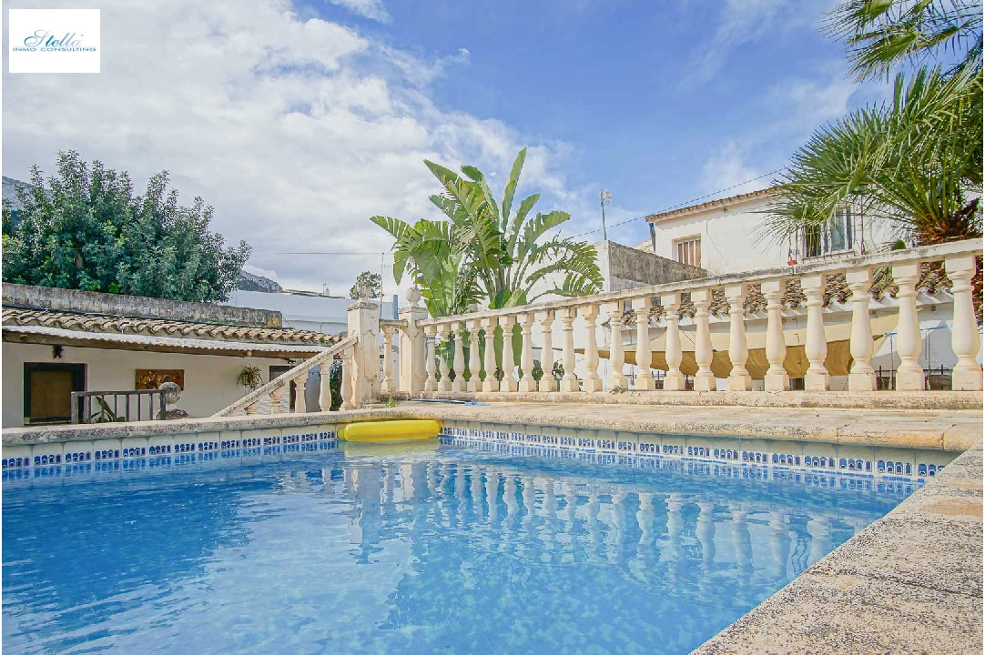 Villa in Denia zu verkaufen, Wohnfläche 269 m², Baujahr 1973, + KLIMA, Klimaanlage, Grundstück 1545 m², 6 Schlafzimmer, 4 Badezimmer, Pool, ref.: BP-8234DEN-1